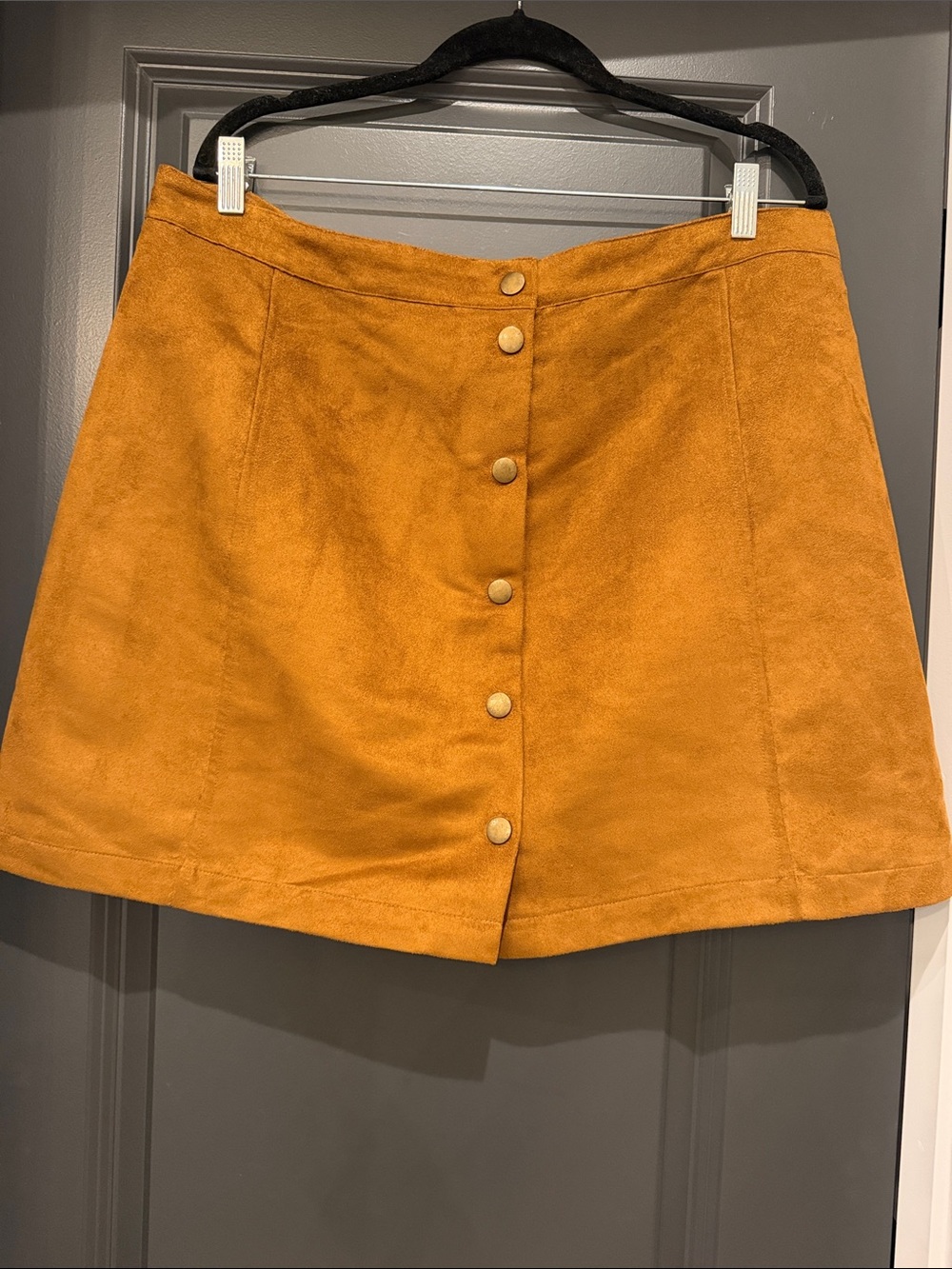 Old Navy Women’s Suede Button-Front Mini Skirt - Cognac